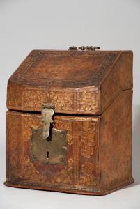 Venice (Late 18th Century - Early 19th Century), Gilded leather box with noble coat of arms